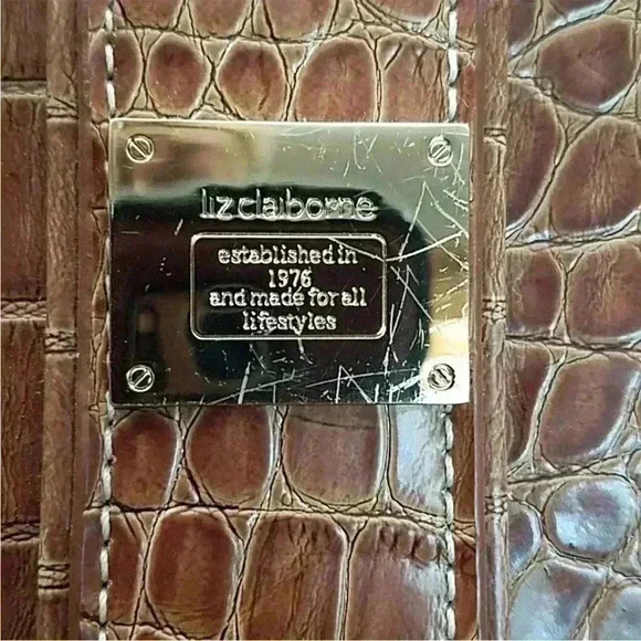 EUC- LIZ CLAIBORNE GATOR EMBOSSED-FAUX
LEATHER-BRIEFCASE/SHOULDER BAG - Picture 3 of 15